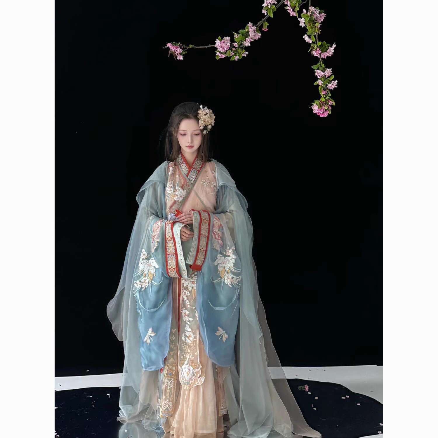 New Fiesta Carnival Halloween  - огляд і ціна Robe Silk Women